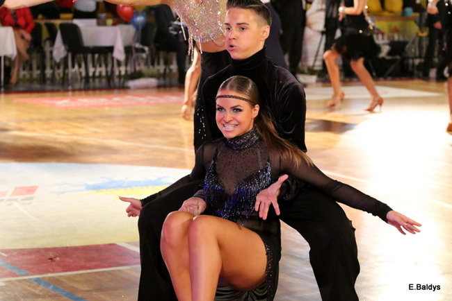 Widowiskowe tańce w Trapezie (zdjęcia)