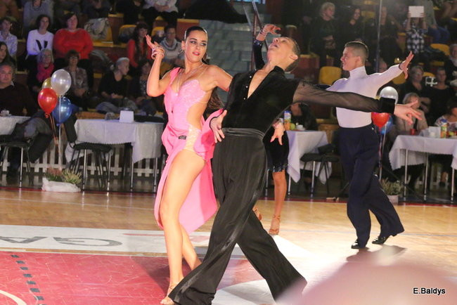 Widowiskowe tańce w Trapezie (zdjęcia)