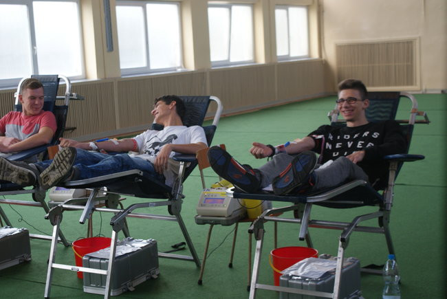 Oddali krew w ZSRB (kilka zdjęć)