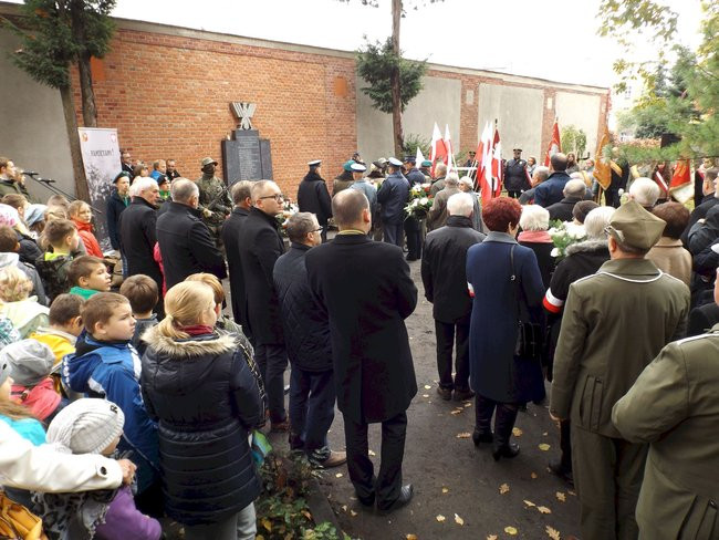 Pamięci pomordowanych (zdjęcia)