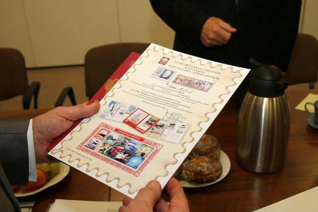 Złączeni filatelistyczną pasją (zdjęcia)