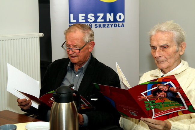 Złączeni filatelistyczną pasją (zdjęcia)