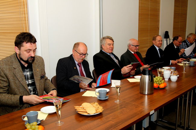 Złączeni filatelistyczną pasją (zdjęcia)