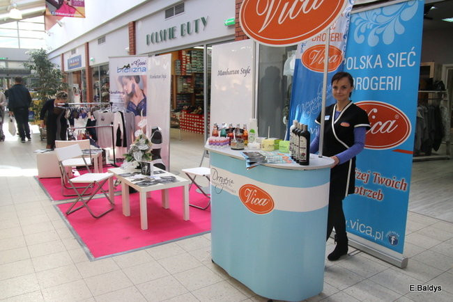 Tort na 15-lecie CH Manhattan (zdjęcia)