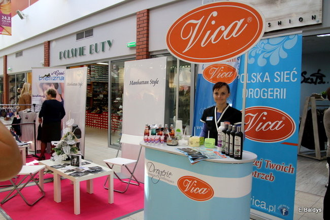 Tort na 15-lecie CH Manhattan (zdjęcia)