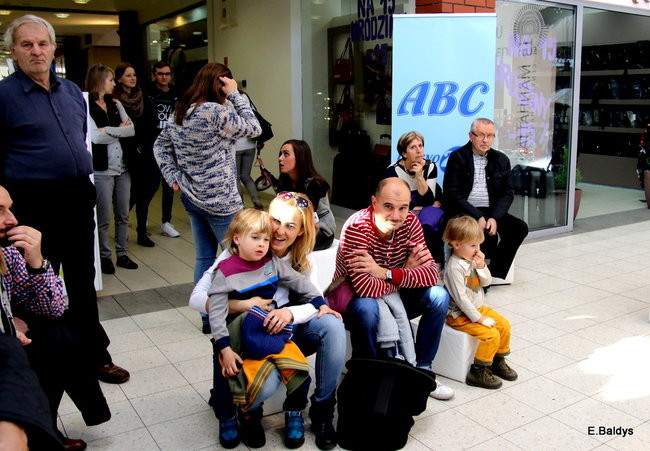 Tort na 15-lecie CH Manhattan (zdjęcia)