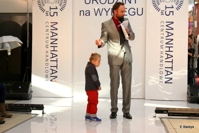 Tort na 15-lecie CH Manhattan (zdjęcia)