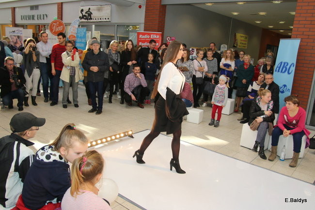 Tort na 15-lecie CH Manhattan (zdjęcia)