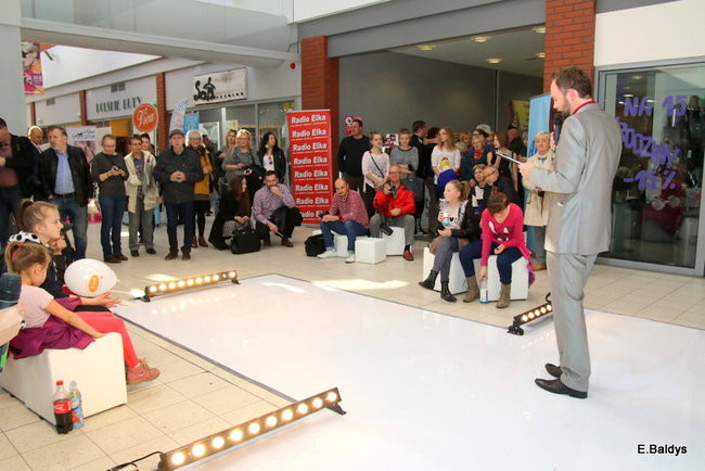 Tort na 15-lecie CH Manhattan (zdjęcia)