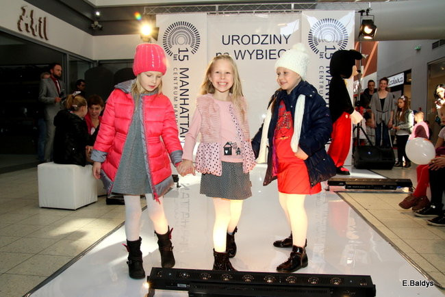 Tort na 15-lecie CH Manhattan (zdjęcia)