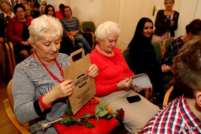 Kalendarz, który ma dodać sił i wiary ( zdjęcia)