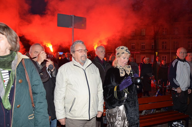 Mocne słowa pod skromnym pomnikiem (zdjęcia)