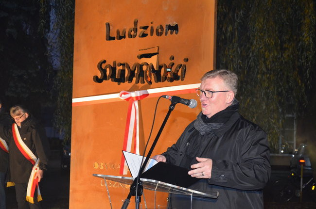 Mocne słowa pod skromnym pomnikiem (zdjęcia)