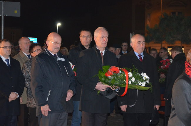 Mocne słowa pod skromnym pomnikiem (zdjęcia)