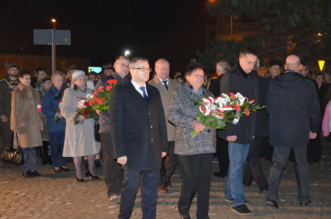 Mocne słowa pod skromnym pomnikiem (zdjęcia)
