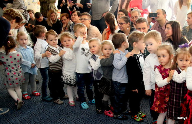 Pasowanie na przedszkolaka w PM 3 (zdjęcia)