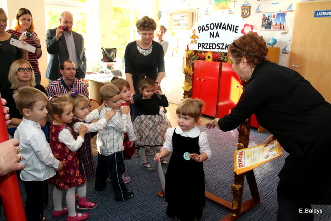 Pasowanie na przedszkolaka w PM 3 (zdjęcia)