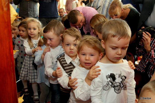 Pasowanie na przedszkolaka w PM 3 (zdjęcia)