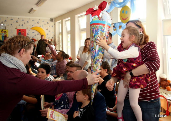 Pasowanie na przedszkolaka w PM 3 (zdjęcia)