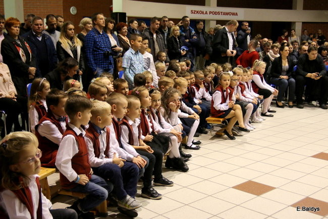 Pasowanie na dworze Króla Stanisława w SP 13 (zdjęcia)