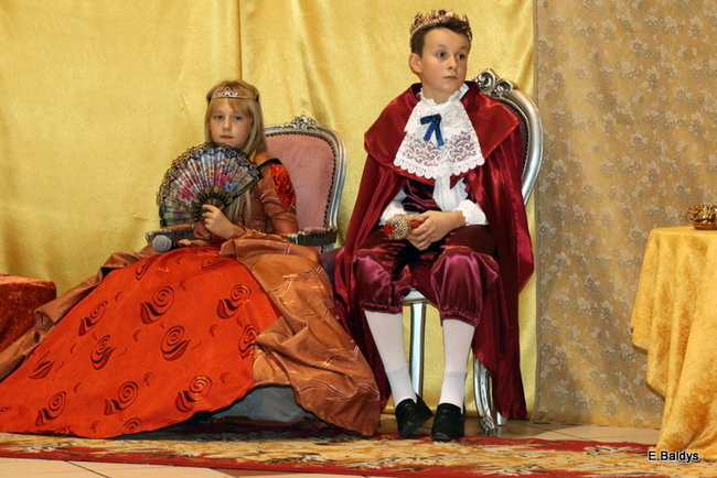 Pasowanie na dworze Króla Stanisława w SP 13 (zdjęcia)