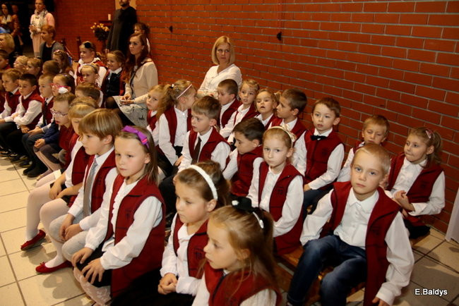 Pasowanie na dworze Króla Stanisława w SP 13 (zdjęcia)