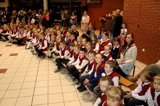 Pasowanie na dworze Króla Stanisława w SP 13 (zdjęcia)