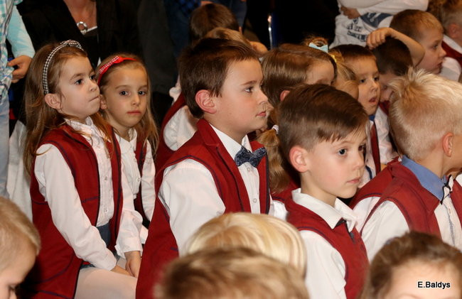 Pasowanie na dworze Króla Stanisława w SP 13 (zdjęcia)