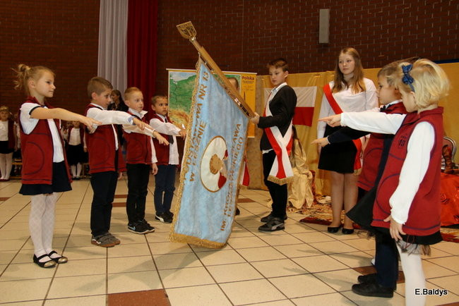 Pasowanie na dworze Króla Stanisława w SP 13 (zdjęcia)