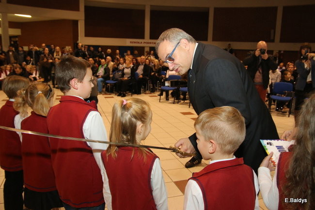 Pasowanie na dworze Króla Stanisława w SP 13 (zdjęcia)