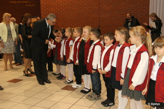 Pasowanie na dworze Króla Stanisława w SP 13 (zdjęcia)