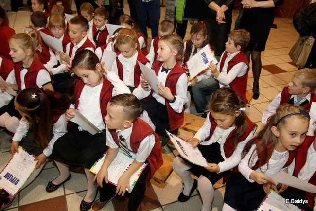 Pasowanie na dworze Króla Stanisława w SP 13 (zdjęcia)