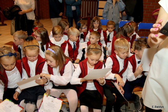 Pasowanie na dworze Króla Stanisława w SP 13 (zdjęcia)