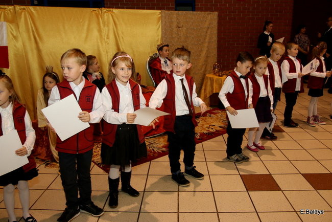 Pasowanie na dworze Króla Stanisława w SP 13 (zdjęcia)