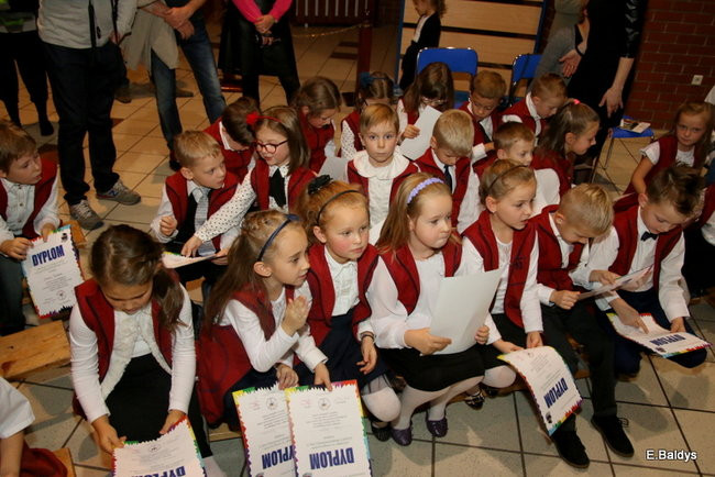 Pasowanie na dworze Króla Stanisława w SP 13 (zdjęcia)