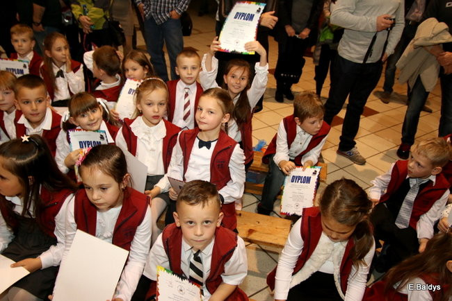 Pasowanie na dworze Króla Stanisława w SP 13 (zdjęcia)