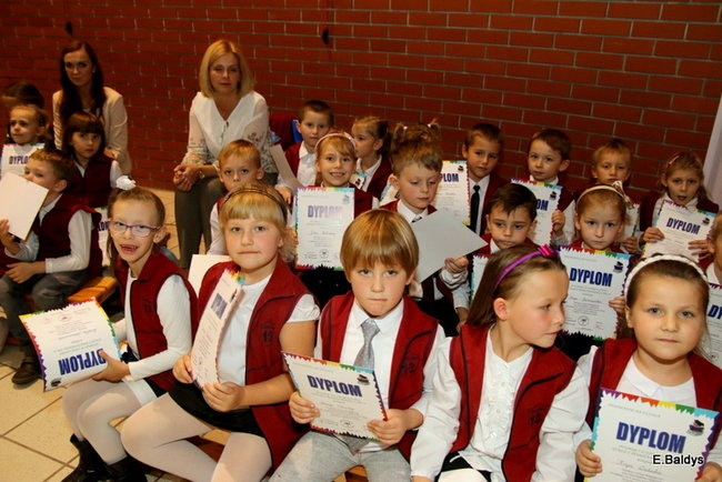 Pasowanie na dworze Króla Stanisława w SP 13 (zdjęcia)