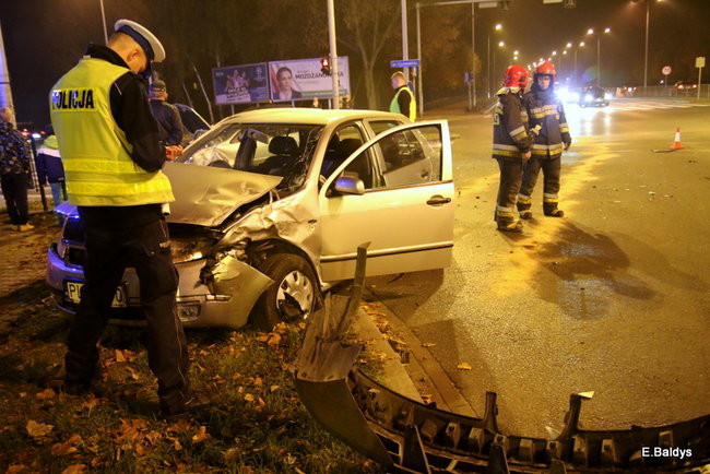 Wypadek w centrum Leszna. Dwie osoby ranne