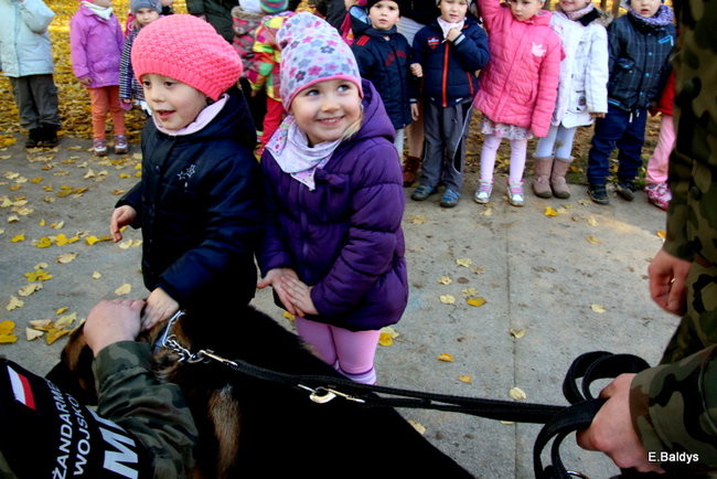 Żandarmi w Przedszkolu Miejskim nr 11 (zdjęcia)
