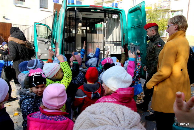 Żandarmi w Przedszkolu Miejskim nr 11 (zdjęcia)