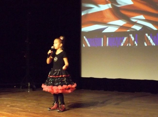 Dali czadu po angielsku (zdjęcia)