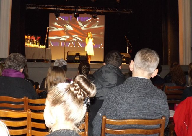 Dali czadu po angielsku (zdjęcia)