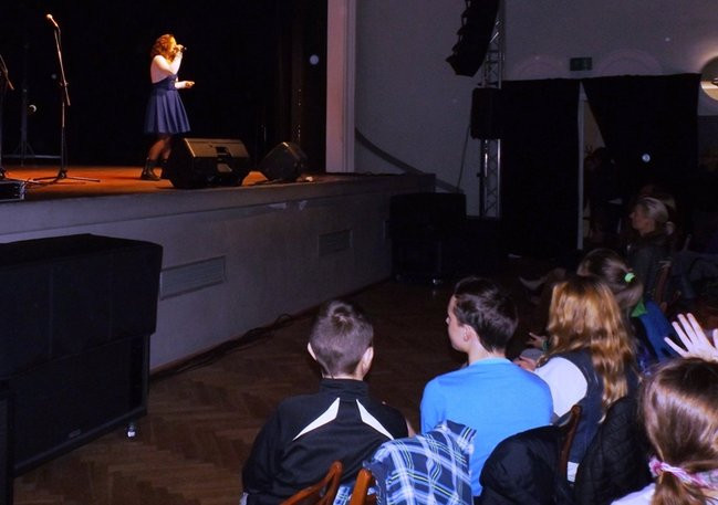 Dali czadu po angielsku (zdjęcia)