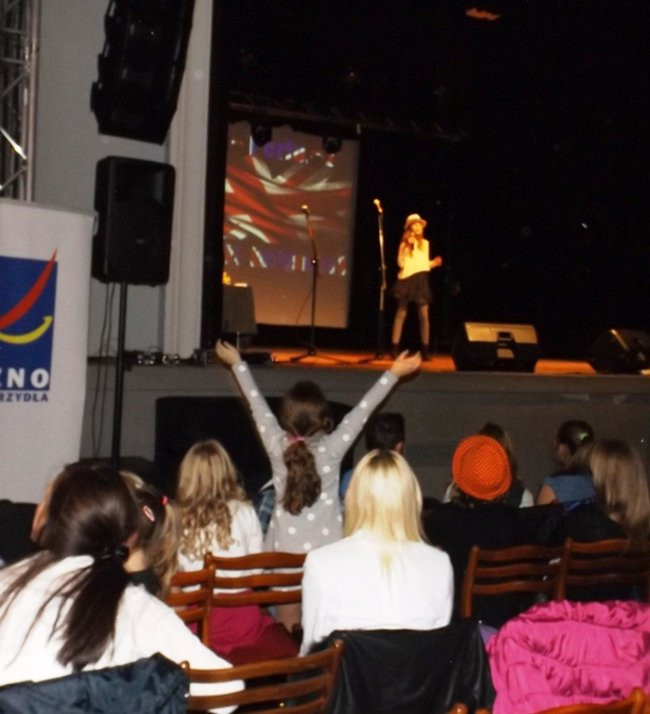 Dali czadu po angielsku (zdjęcia)