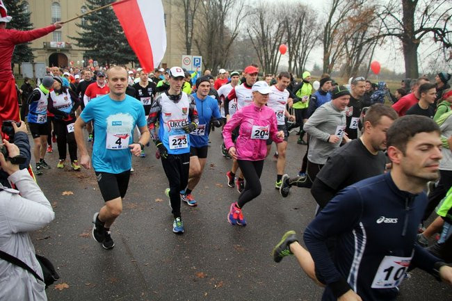 Niepodległościowy bieg w Rydzynie (zdjęcia)