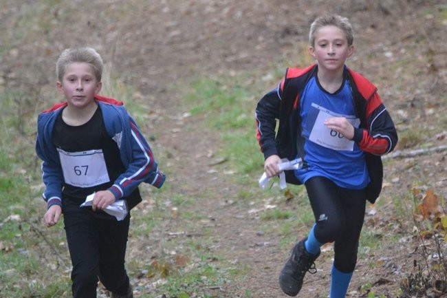 Niepodległościowe bieganie w Bojanicach (zdjęcia)