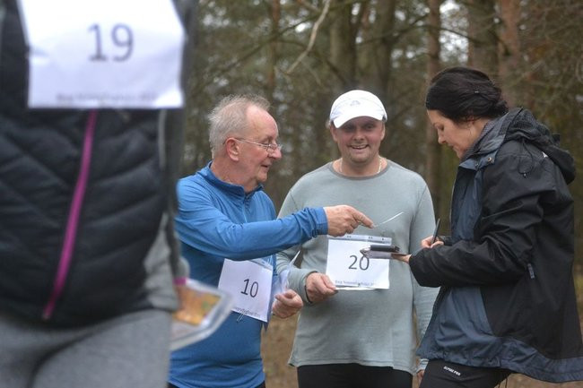 Niepodległościowe bieganie w Bojanicach (zdjęcia)