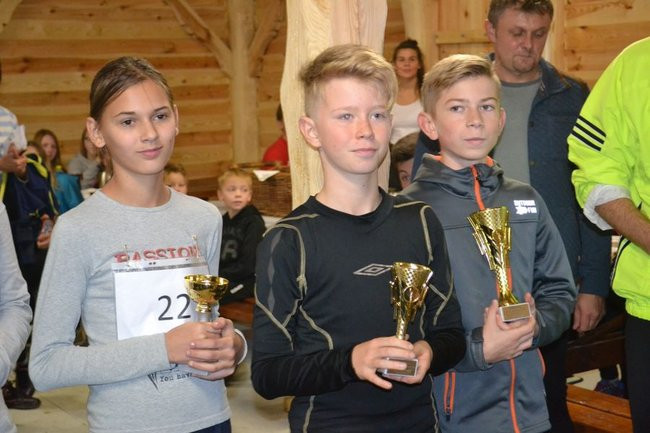 Niepodległościowe bieganie w Bojanicach (zdjęcia)