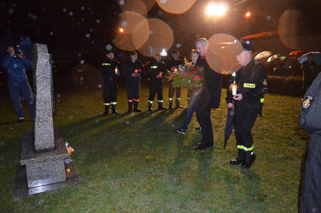 Święciechowianie solidarni z Francuzami (zdjęcia)