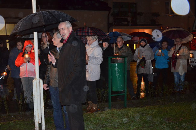 Święciechowianie solidarni z Francuzami (zdjęcia)